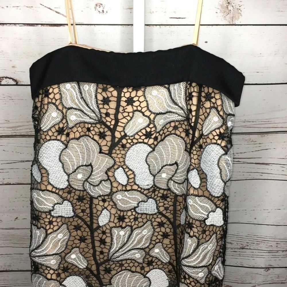 BCBG Maxazria lace strapless top size M - Picture 3 of 8